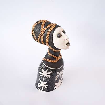 Ayelet Lalor - Ortenzia Caviglia as Tsi-Nan-Fu - glazed porcelain with gold - €600 - SOLD