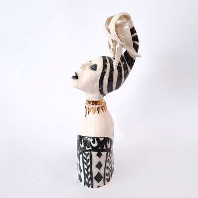 Ayelet Lalor - After her grand jete - glazed porcelain with gold - €600