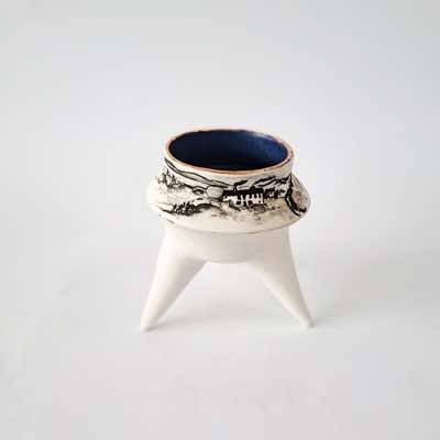 Eve & Brian Lalor - Rossard Interior - handpainted stoneware - €140